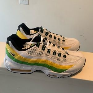 Mens Nike Air Max 95 Essential Green Apple Tour Yellow DQ3429-100 New Size 11.5